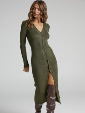 Showpo olive green knit maxi dress size 2